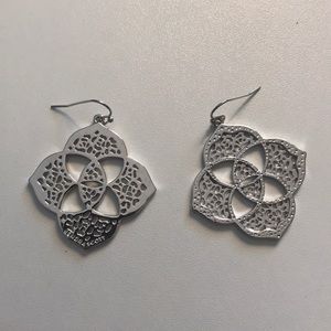 kendra scott earrings